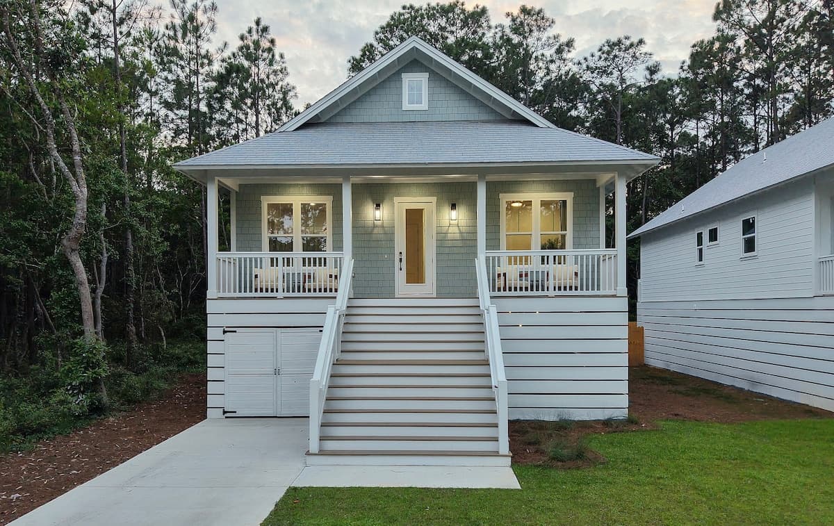 Cozy Coastal Escape, Fire Pit, Ping Pong & Privacy